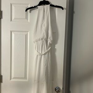 Express flowy white dress with Removable belt